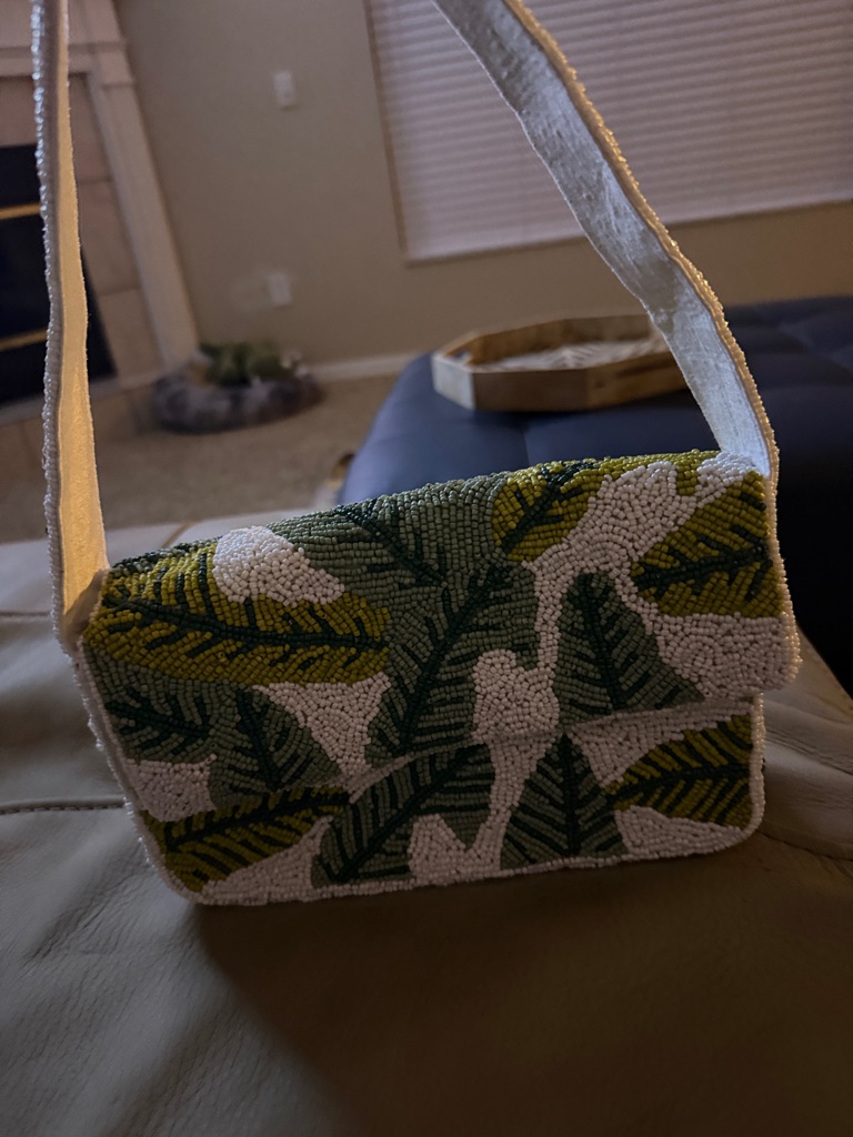 Beaded Leaf-Pattern Shoulder Bag In Green And Cream